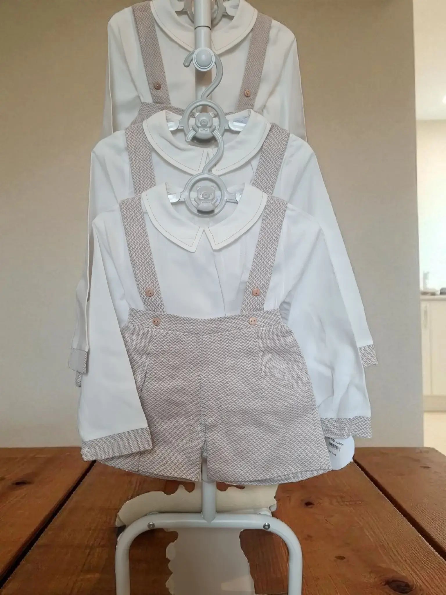 Baby Boys 2 Piece Short Dungaree Set (18–24 Months, Stone/Off White)
